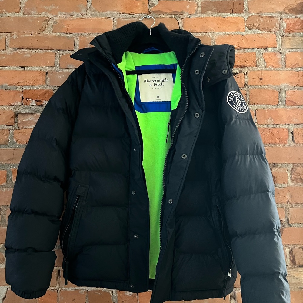 Abercrombie & Fitch XL Black Puffer Jacket W/ Hood
